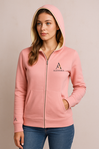 ✨ MIRYA — l’eleganza del doppio cappuccio